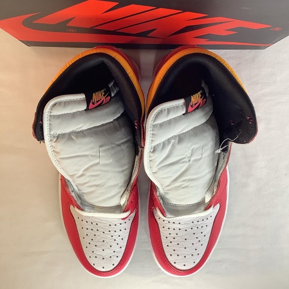 Air Jordan 1 Retro High OG ‘Light Fusion Red’ - Picture 7 of 8